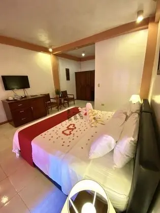 Deluxe Beachfront Room