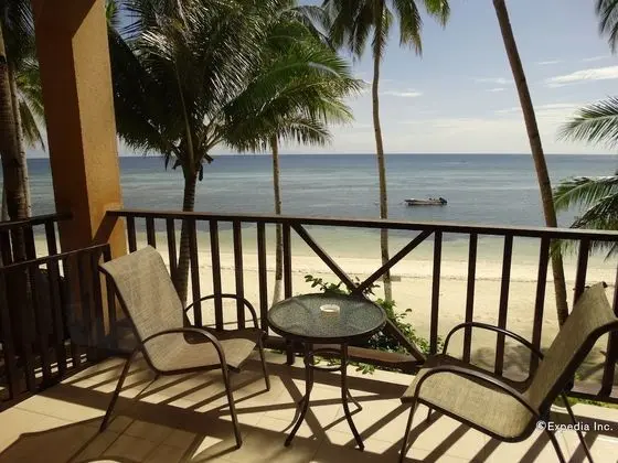 Deluxe Beachfront Room