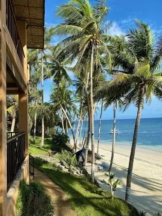 Deluxe Beachfront Room
