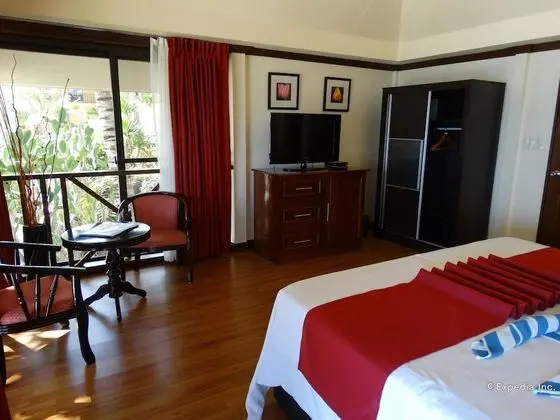 Honeymoon Suite