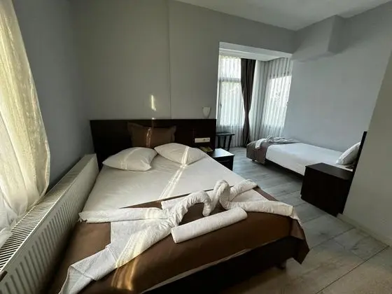 Twin, Deniz ve Bahçe Manzaralı, Klimalı