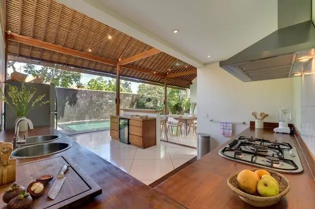 Standard Villa, 2 Yatak Odası, Sigara İçilmez, Havuz Manzaralı