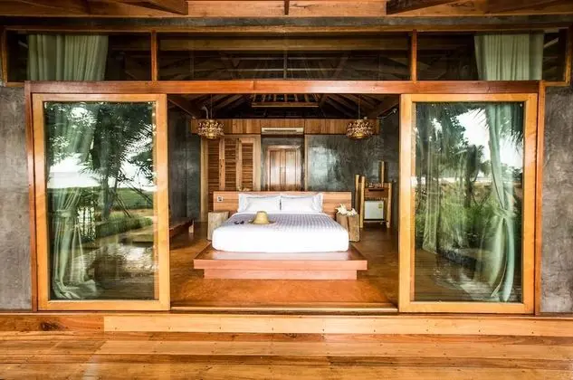 Oriental Beach Front View Villa