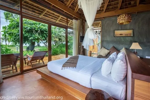 Oriental Beach Front View Villa