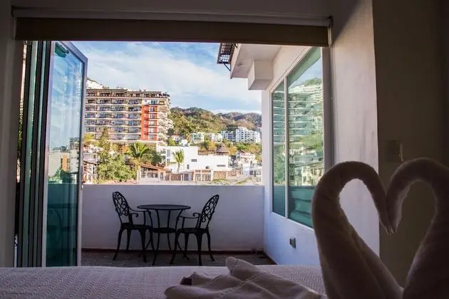 Deluxe Çatı Katı Süiti (Penthouse), Kısmi Deniz Manzarası