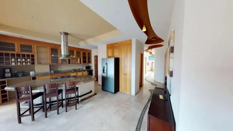 Luxury Çatı Katı Süiti (Penthouse), Kısmi Deniz Manzaralı