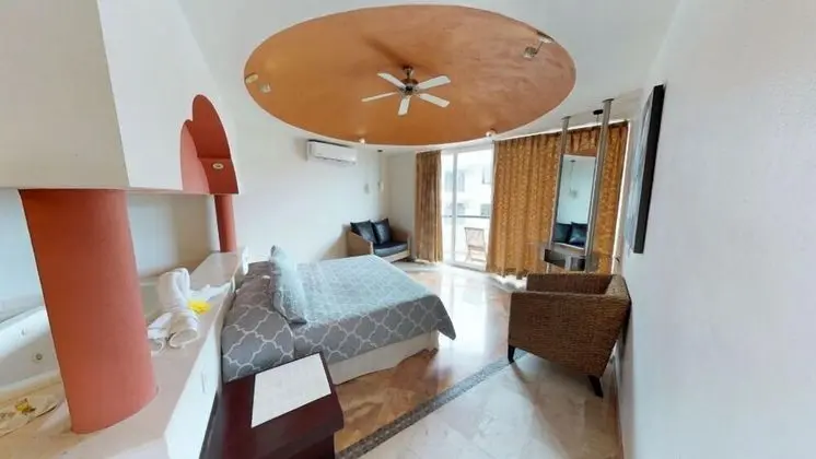 Luxury Çatı Katı Süiti (Penthouse), Kısmi Deniz Manzaralı