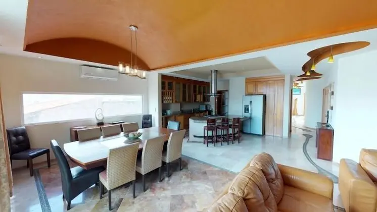 Luxury Çatı Katı Süiti (Penthouse), Kısmi Deniz Manzaralı