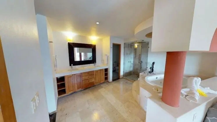 Luxury Çatı Katı Süiti (Penthouse), Kısmi Deniz Manzaralı
