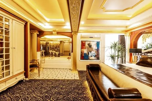 King Suite, Bahçe Manzaralı