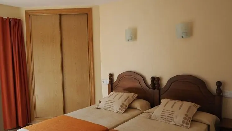 Standard Tek Büyük Yataklı Oda, Balkon, Şehir Manzaralı