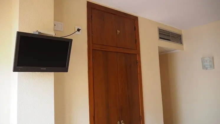 Standard Tek Büyük Yataklı Oda, Balkon, Şehir Manzaralı