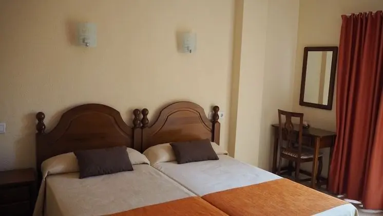 Standard Tek Büyük Yataklı Oda, Balkon, Şehir Manzaralı