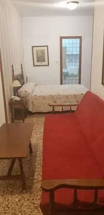 Tek Büyük veya İki Ayrı Yataklı Oda