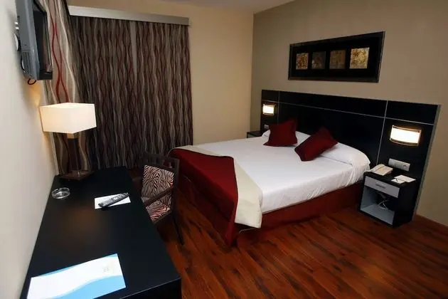 Deluxe Üç Kişilik Oda, 1 Yatak Odası
