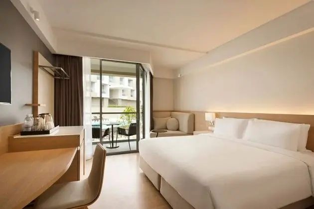1 Çift Kişilik Veya 2 Tek Kişilik Yatak Pool View