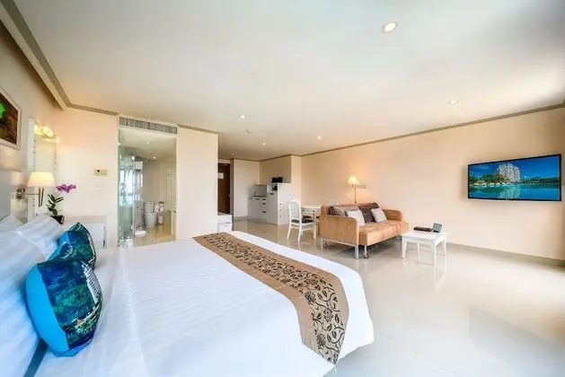 Super Deluxe Sea View Room