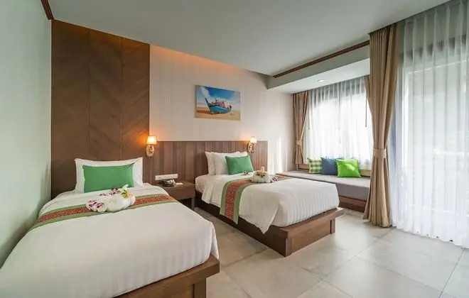 Deluxe Tek Büyük veya İki Ayrı Yataklı Oda (Cliff View)
