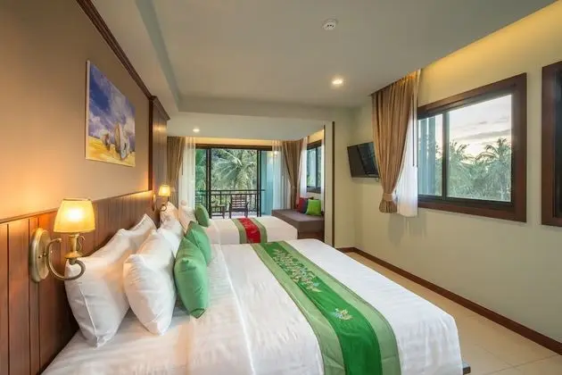 Family Süit (1 Double and 1 Single bed)