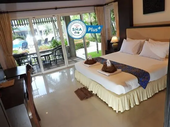 Villa, Havuz Manzaralı