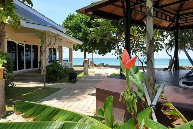 Villa, Havuz Manzaralı