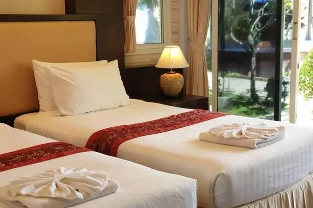 Villa, Havuz Manzaralı