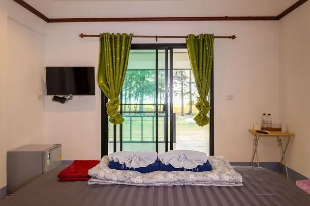 Deluxe Room with Sea View