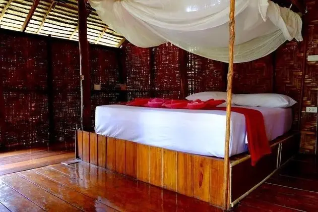 Budget Bungalow