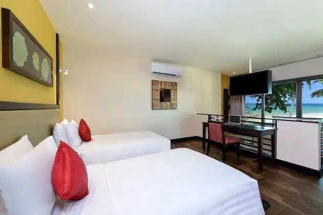 Andaman Beach Suite