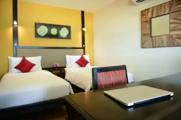 Andaman Beach Suite