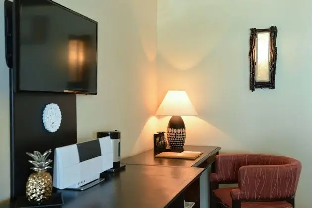 Andaman Beach Suite