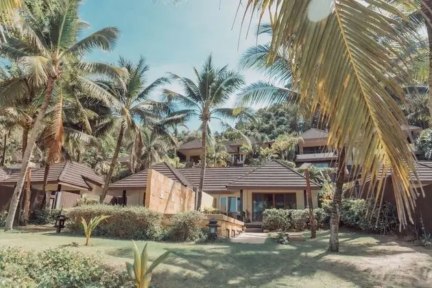 Beachfront Pool Villa