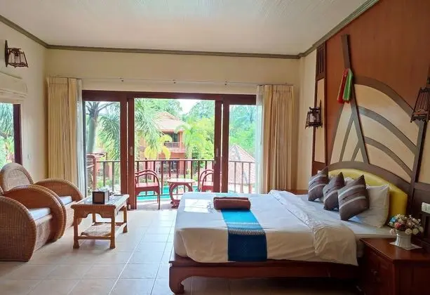 Deluxe Oda, Balkon, Havuz Manzaralı