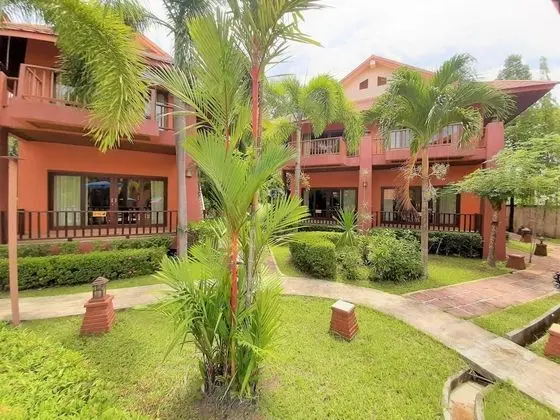 Exclusive Oda, Balkon, Havuz Manzaralı