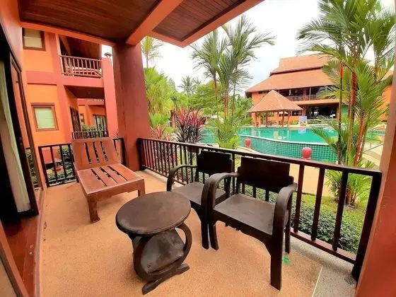 Exclusive Oda, Balkon, Havuz Manzaralı