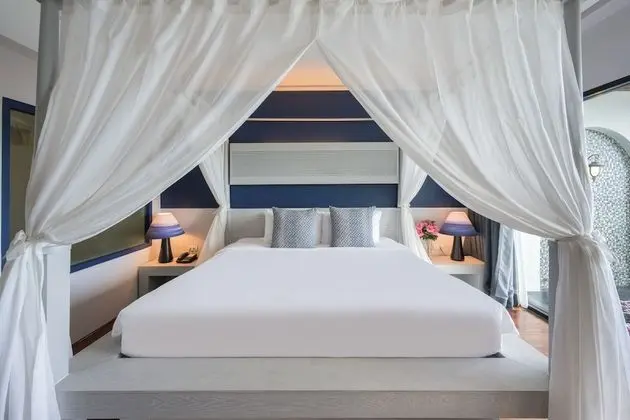 Grand Deluxe Honeymoon