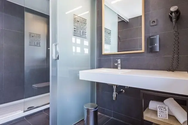 Tek Büyük Yataklı Oda (with extra bed, 2 adults + 1 child)