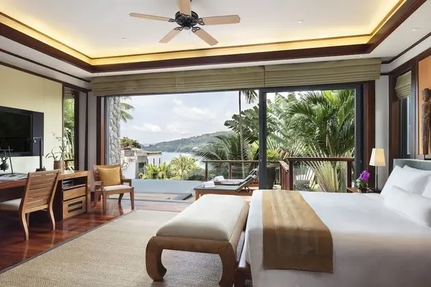 2 Bedroom Pool Suite