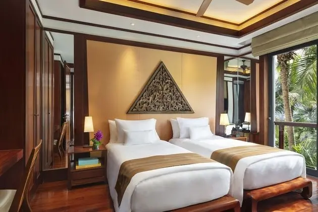 2 Bedroom Pool Suite