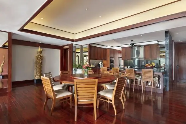 2 Bedroom Pool Suite