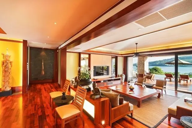 2 Bedroom Pool Suite