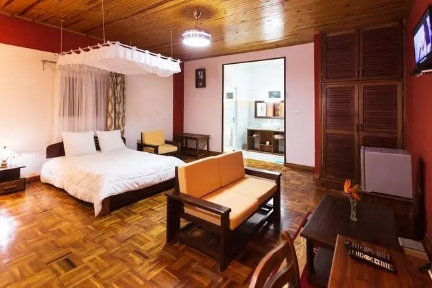Comfort Bungalov, Havuz Manzaralı