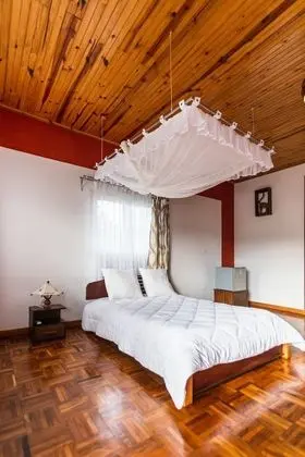 Standard Bungalov, Havuz Manzaralı