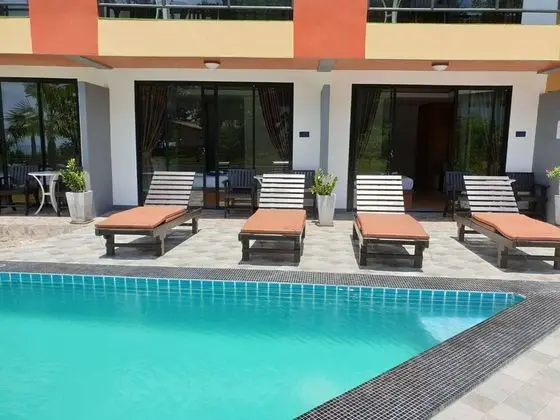 Deluxe Tek Büyük Yataklı Oda, Havuz Kullanımı