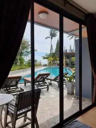 Deluxe Tek Büyük Yataklı Oda, Havuz Kullanımı