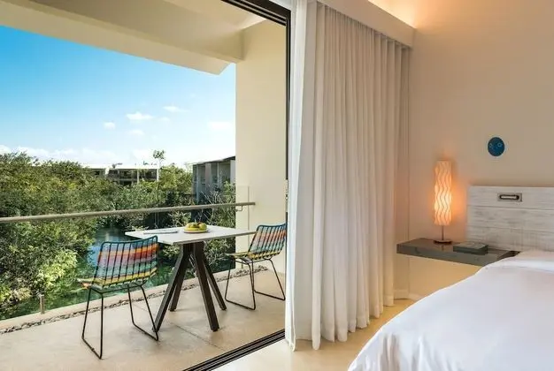 Andaz Double Bed