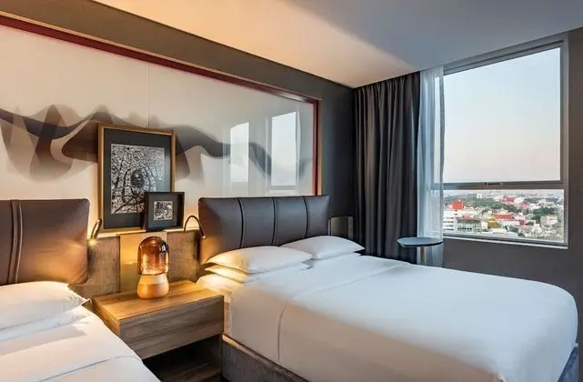 Oda, 2 Tek Kişilik Yatak, Şehir Manzaralı