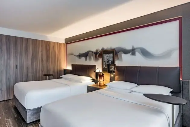 Oda, 2 Tek Kişilik Yatak, Şehir Manzaralı