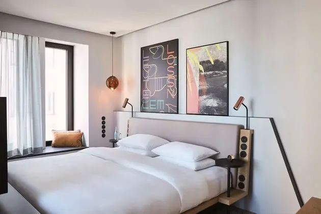 Andaz, Süit