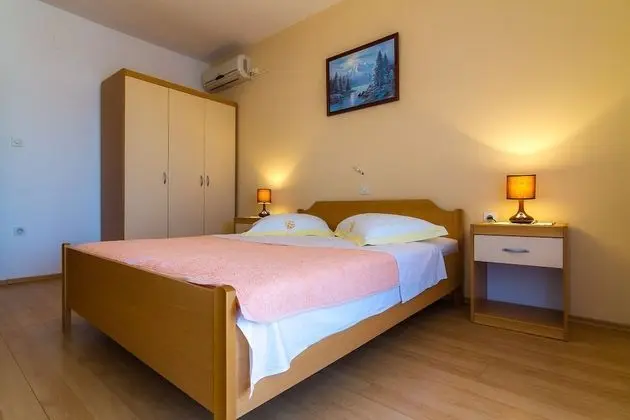 Apart Daire (Anđela - 80 m from beach - A2(2+2))